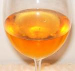 Barva vína Chardonnay 1996 Trockenbeerenauslese (výběr z cibéb) - Limbeck, Nuesiedlersee-Rakousko