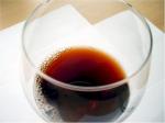 Sklenička s vínem Codru 1994 Vin de Calitate Superiorã (pozdní sběr) - Taraklia S.A., Moldávie.