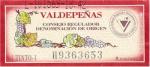 Etiketa na zadní straně láhve označení denominace organizace španělských vinařů a vín INDO (Instituto Nacional de Denominaciones de Origen).