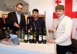 ENOEXPO 2010 a taky Gruzínci... skvělá vína... skvělá atmosfera. Zdroj: www.winamarcina.pl - Marcin Wołoszczak