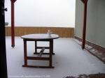 Letošní první sníh a čertovsky pohanský sněhulák :-)